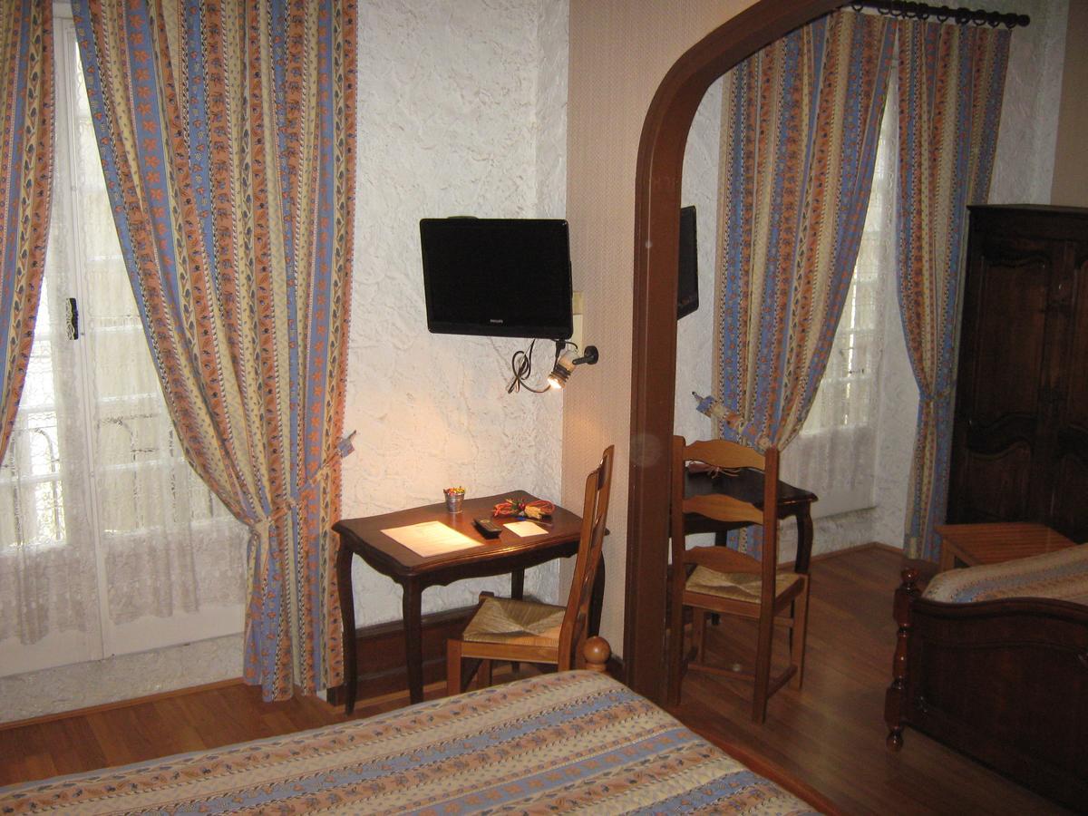 Logis Hotel Restaurant La Chaumiere Tournon-sur-Rhone Dış mekan fotoğraf