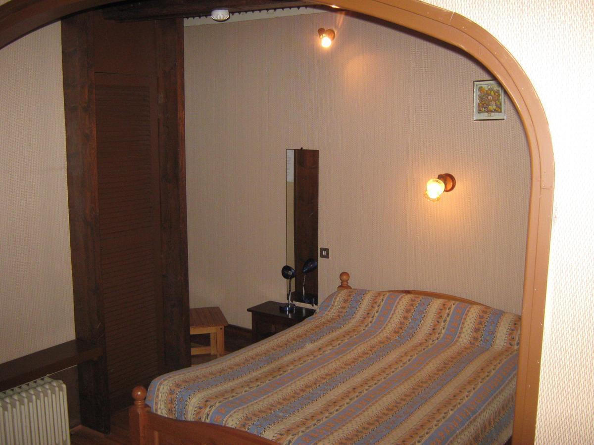 Logis Hotel Restaurant La Chaumiere Tournon-sur-Rhone Dış mekan fotoğraf