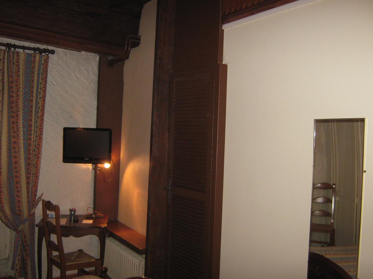 Logis Hotel Restaurant La Chaumiere Tournon-sur-Rhone Dış mekan fotoğraf