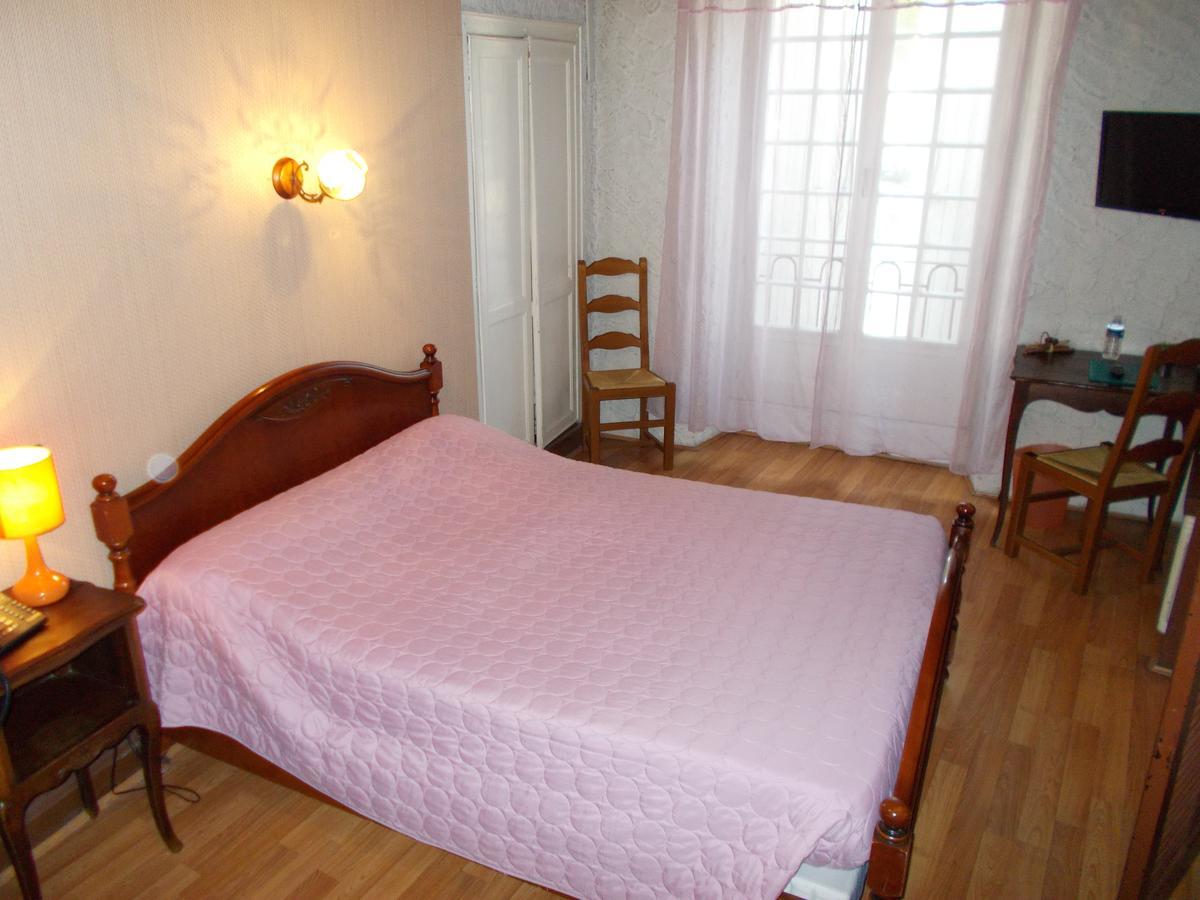 Logis Hotel Restaurant La Chaumiere Tournon-sur-Rhone Dış mekan fotoğraf