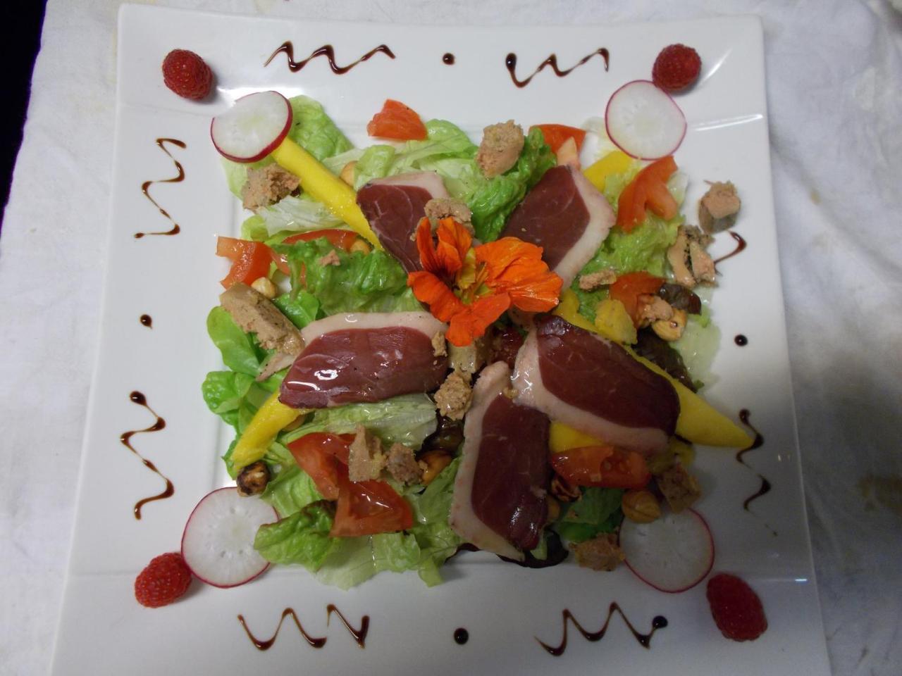 Logis Hotel Restaurant La Chaumiere Tournon-sur-Rhone Dış mekan fotoğraf