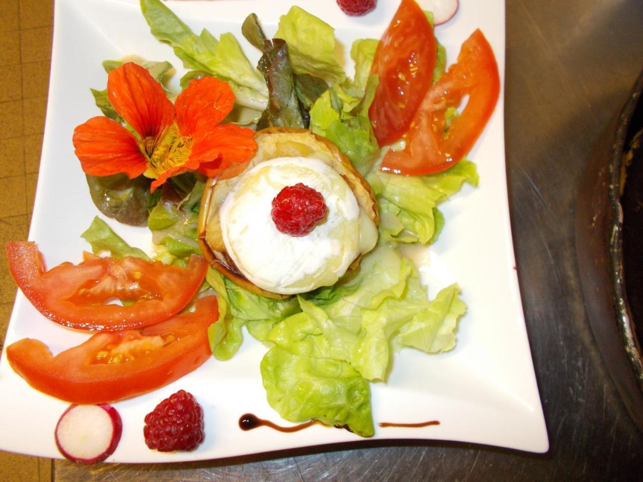 Logis Hotel Restaurant La Chaumiere Tournon-sur-Rhone Dış mekan fotoğraf
